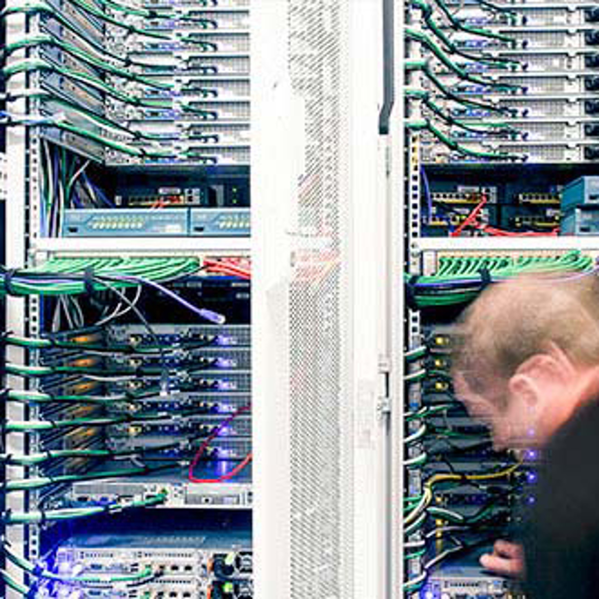 Ensure fast, reliable hosting with SimonAntony Ltd.